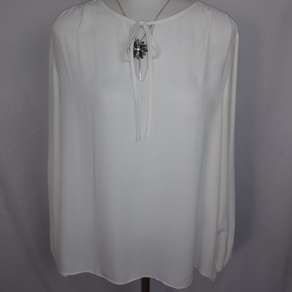 Violet Claire Blouse L White Long Sleeve Top White